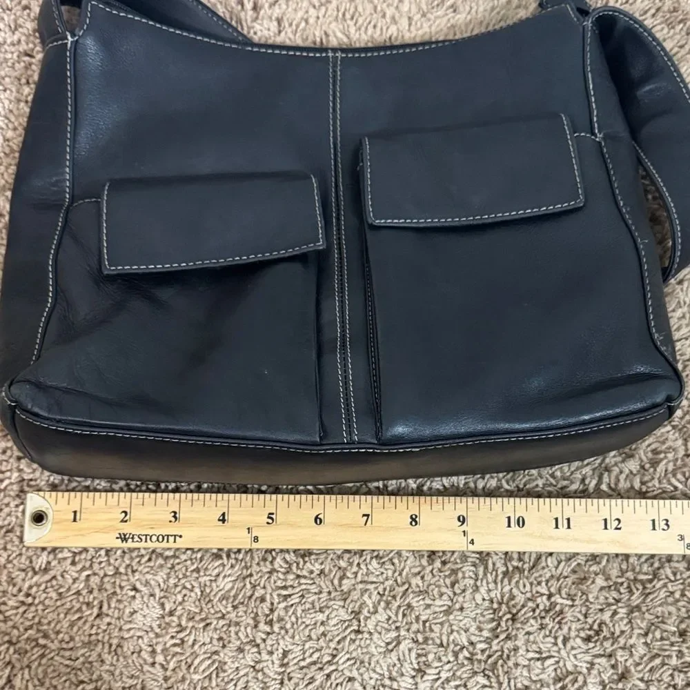 Naturalizer Soft Black Leather Shoulder Bag Contrasting Stitch Organizing Pocket